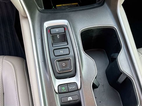 Used 2022 Honda Accord Touring image 13