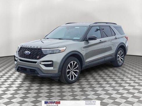 Used 2020 Ford Explorer ST w/ Premium Technology Package AWD/4WD image 2