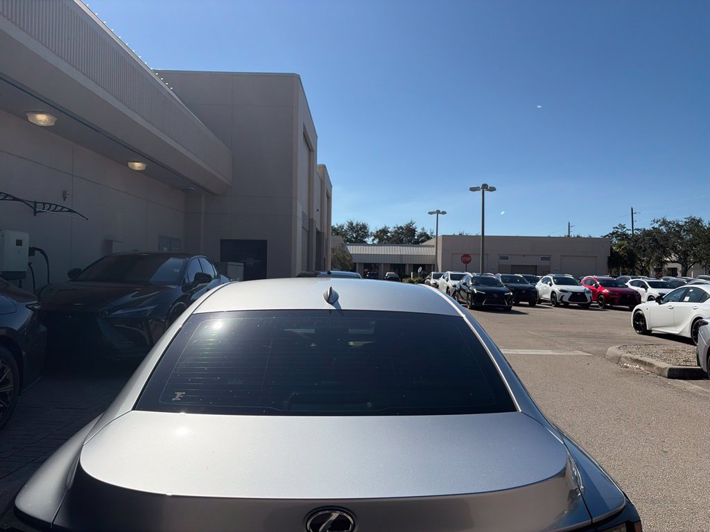 Certified 2021 Lexus IS 300 w/ Comfort Package RWD image 5