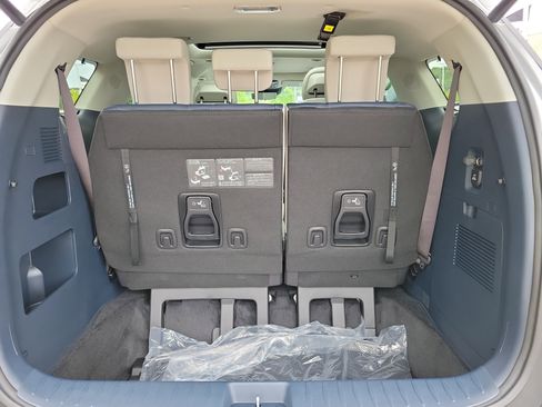 New 2026 Kia Carnival SX Prestige FWD image 28