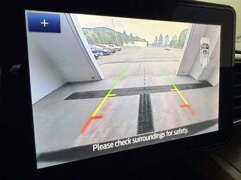 Used 2022 Ford Explorer XLT w/ Equipment Group 202A image 26