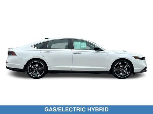 Used 2025 Honda Accord Sport image 5