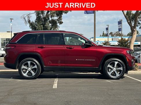 Used 2023 Jeep Grand Cherokee 4WD 4xe w/ Luxury Tech Group II image 9