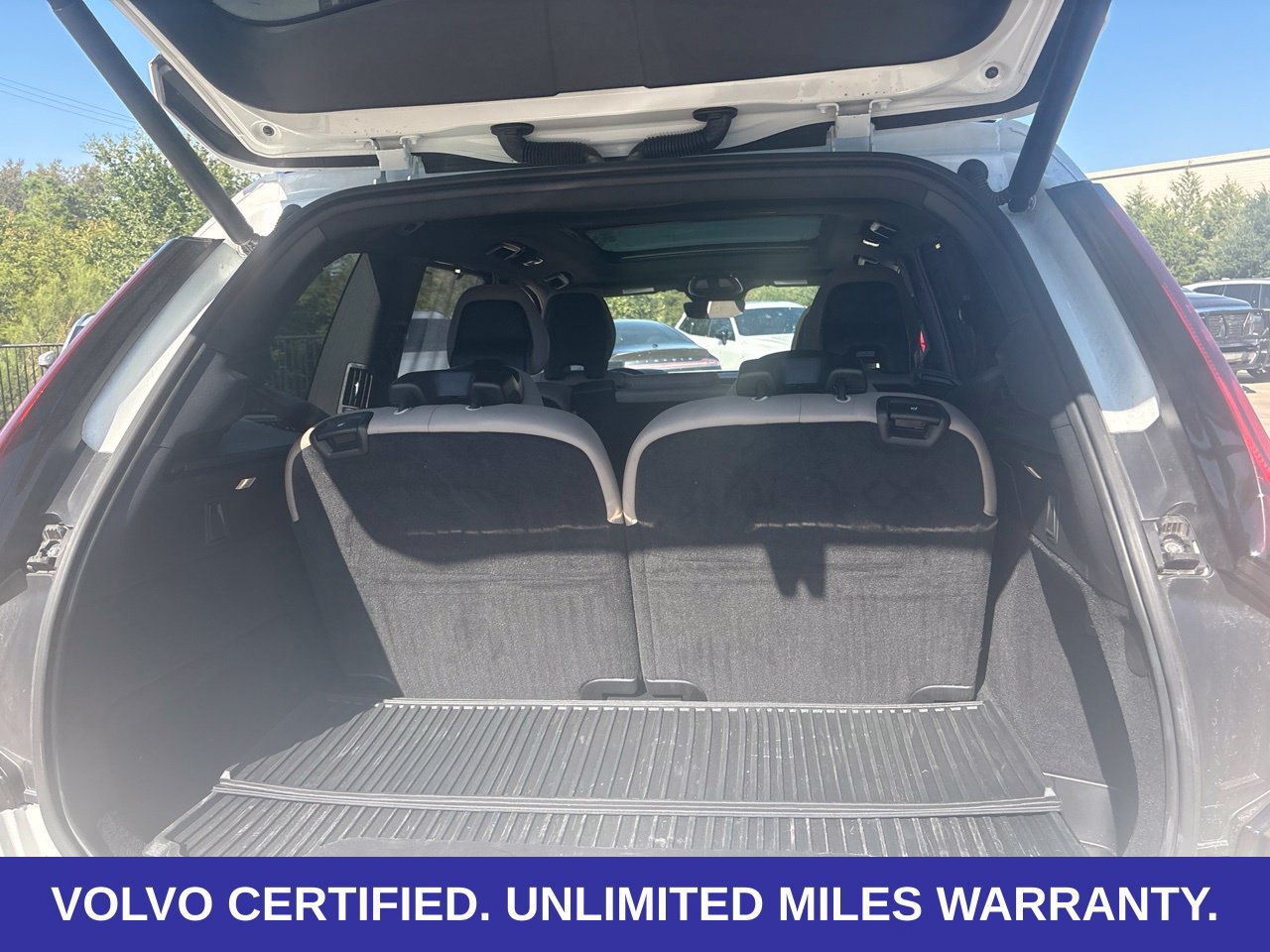 Certified 2026 Volvo XC90 B6 Ultra AWD/4WD image 9