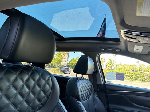 Used 2022 Hyundai Santa Fe SEL Premium w/ Cargo Package image 16