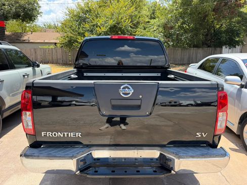 Used 2012 Nissan Frontier SV w/ SV Premium Utility Pkg RWD image 6