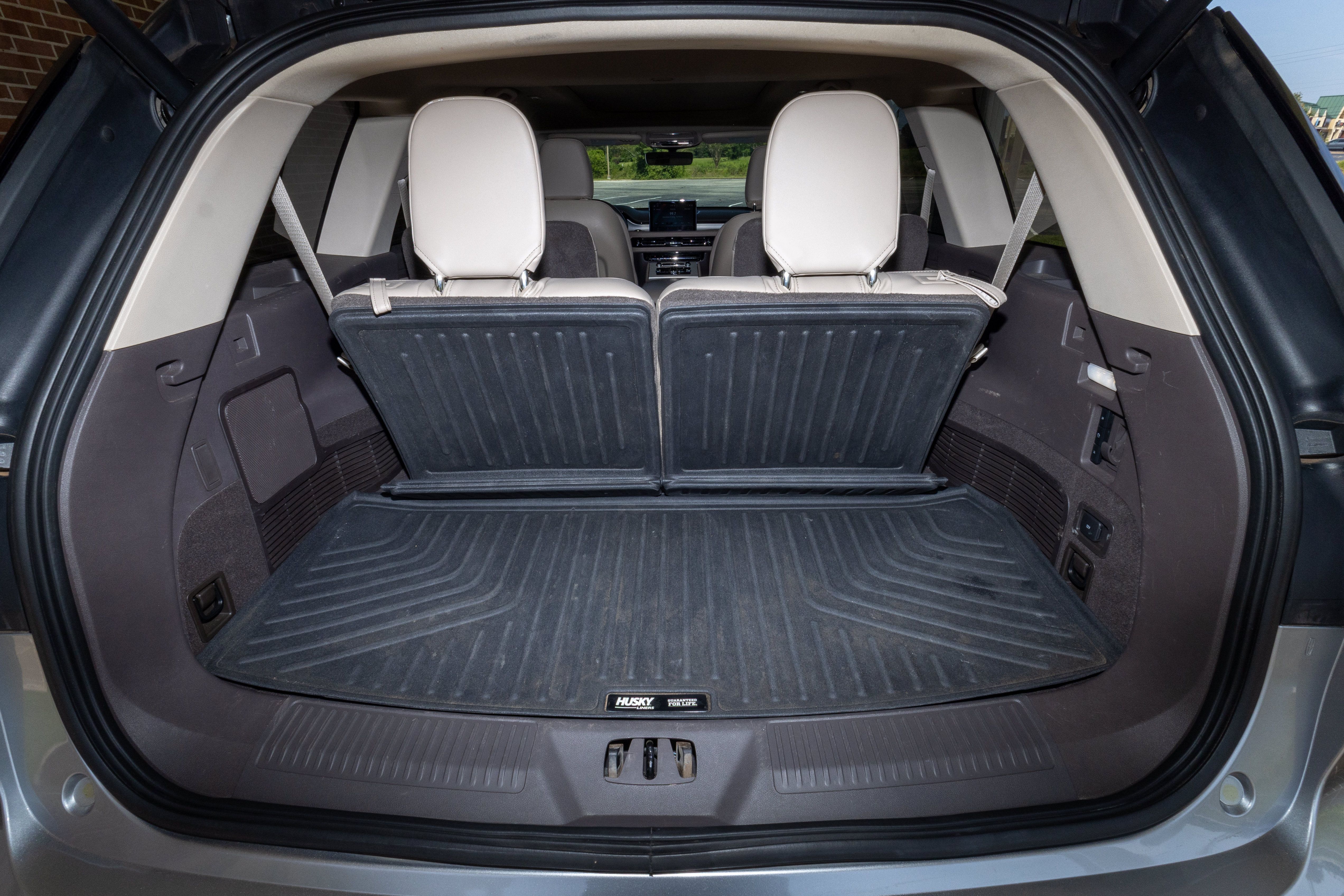 Used 2023 Lincoln Aviator 2WD w/ Premium Package image 30