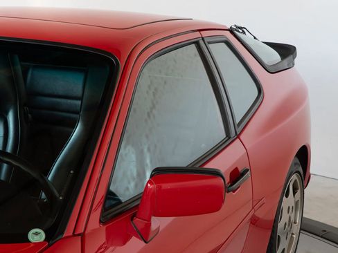 Used 1989 Porsche 944 Turbo image 12