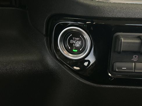 Used 2024 Chevrolet Silverado 3500 LT AWD/4WD image 29