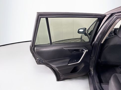 Used 2021 Toyota RAV4 LE FWD image 26