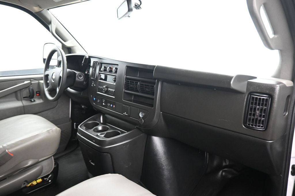 Used 2023 Chevrolet Express 3500 LS RWD image 40
