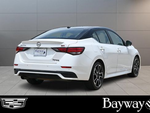 Used 2024 Nissan Sentra SR w/ SR Premium Package FWD image 6