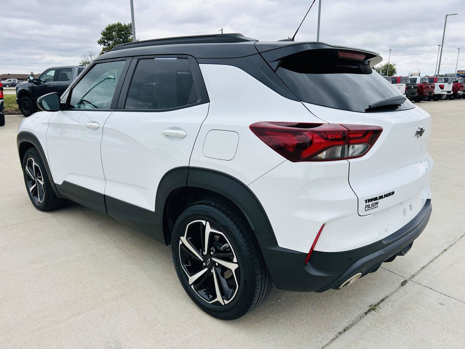 Used 2021 Chevrolet TrailBlazer RS w/ Technology Package FWD image 36