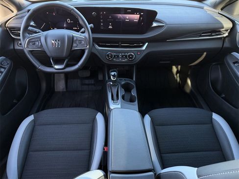 Used 2024 Buick Envista Preferred w/ Convenience I Package image 10