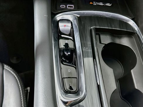 Used 2023 Buick Enclave Essence w/ Sport Touring Edition FWD image 25