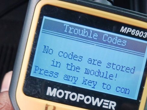 Used 2022 Toyota GR86 Premium w/ ALL Weather Mat Package (TMS) image 5