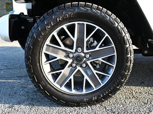 Used 2024 Jeep Wrangler High Altitude AWD/4WD image 49