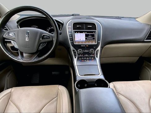 Used 2018 Lincoln MKX Reserve w/ Driver Assistance Package FWD image 15