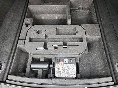 Used 2024 Alfa Romeo Stelvio Ti w/ Active Assist Plus Package image 5