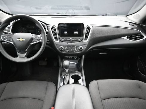 Used 2024 Chevrolet Malibu LT FWD image 19