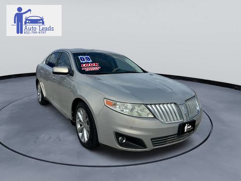 Used 2009 Lincoln MKS image 2