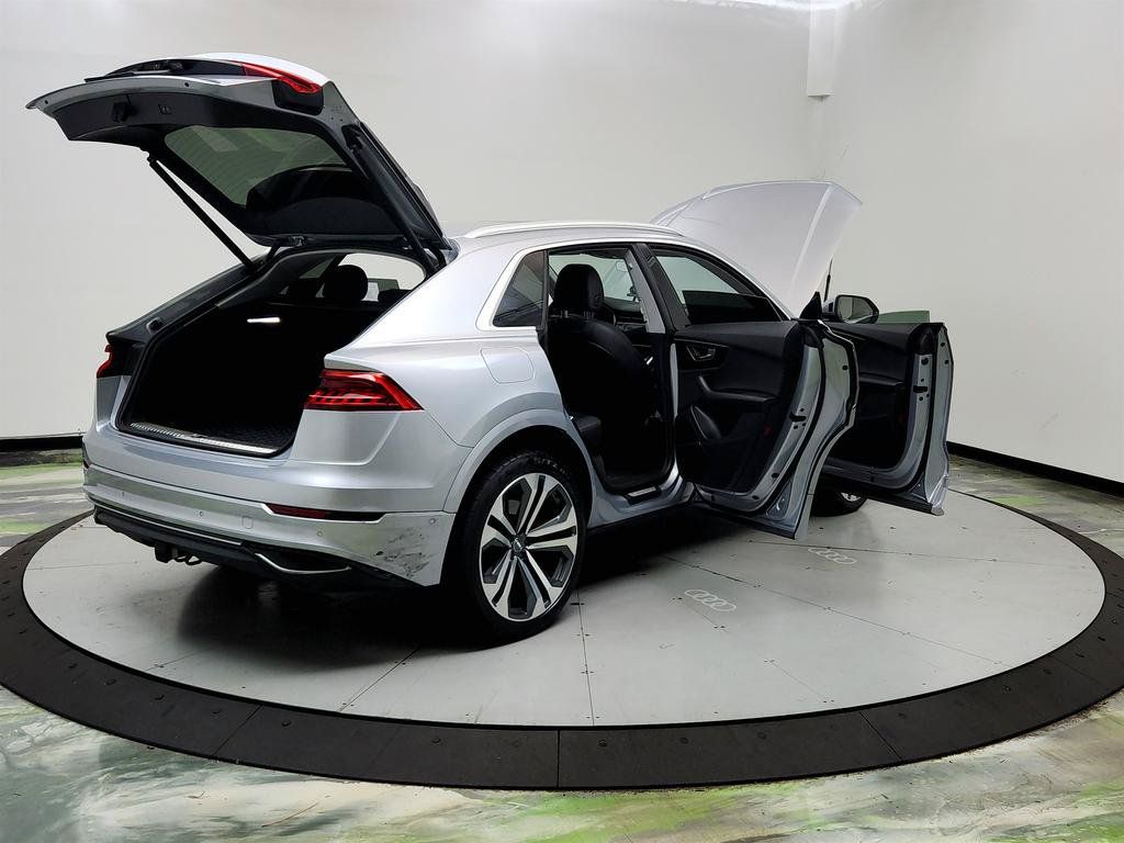 Used 2019 Audi Q8 Premium Plus w/ Premium Plus AWD/4WD image 11
