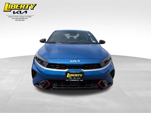 Used 2023 Kia Forte GT-Line w/ GT-Line Premium Package FWD image 2