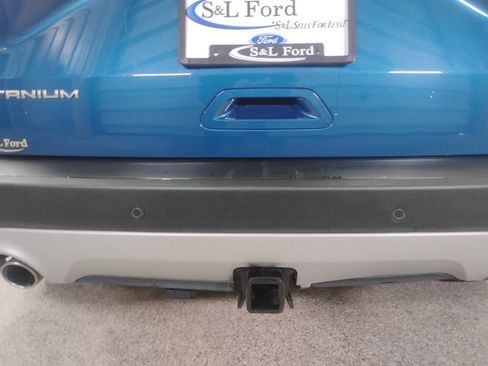 Certified 2022 Ford Escape Titanium w/ Titanium Premium Package image 27