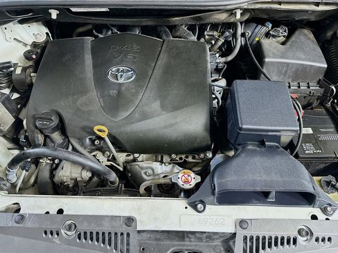 Used 2020 Toyota Sienna XLE image 34