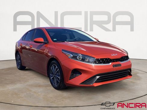 Used 2023 Kia Forte LXS FWD image 1