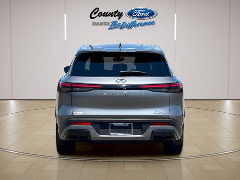 Used 2024 INFINITI QX60 Luxe FWD image 4