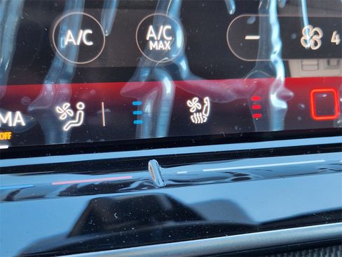 New 2025 Volkswagen GTI SE image 14