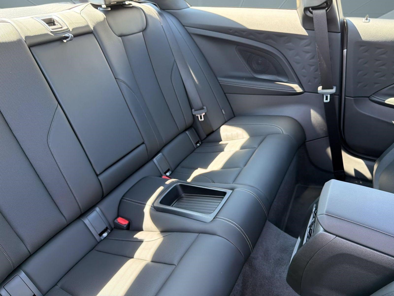 New 2026 BMW 230i xDrive Coupe w/ Premium Package AWD/4WD image 31