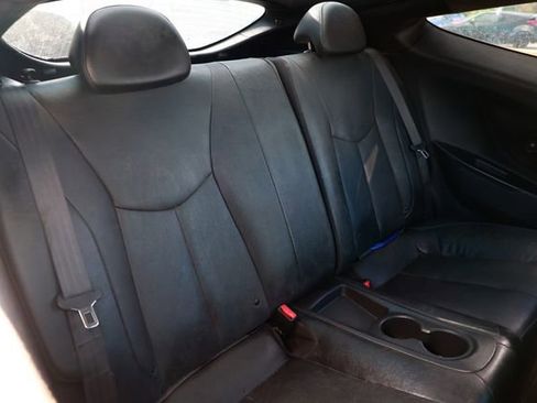 Used 2016 Hyundai Veloster Rally Edition image 14