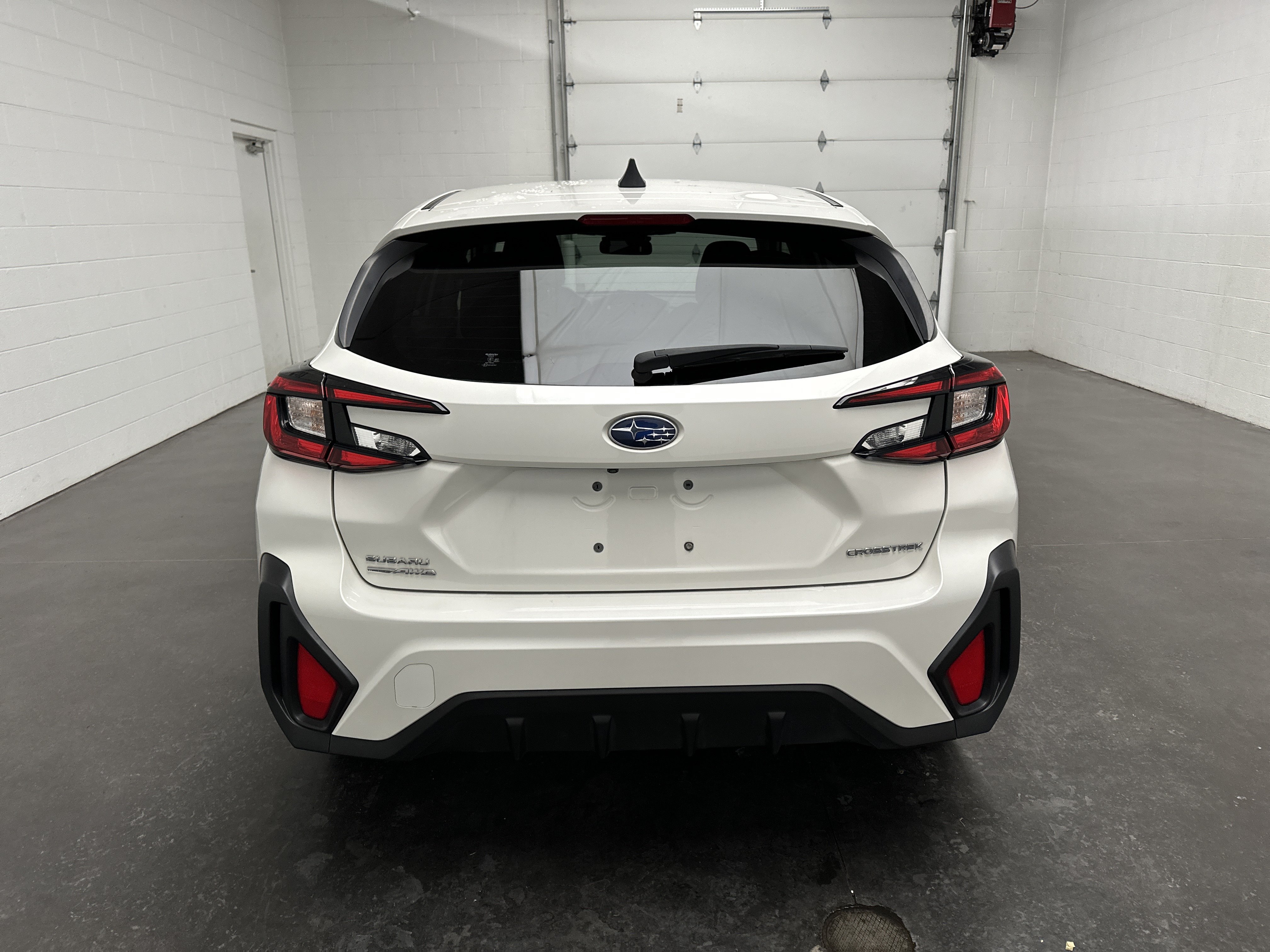 Used 2025 Subaru Crosstrek 2.0i AWD/4WD image 7
