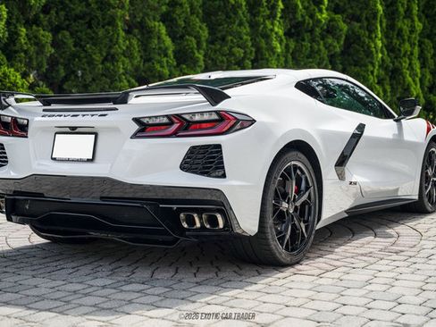 Used 2020 Chevrolet Corvette Stingray Premium Cpe w/ 3LT Preferred Equipment Group RWD image 19