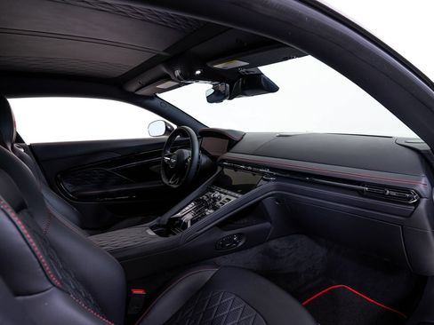 Used 2025 Aston Martin DB12 Coupe RWD image 24