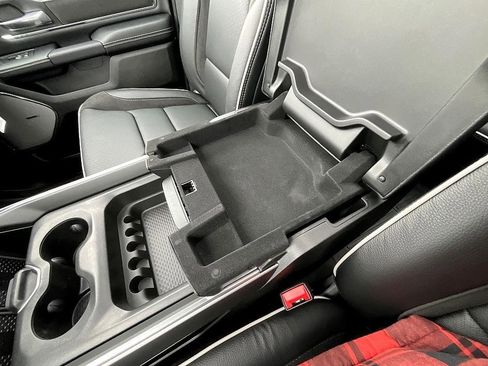 New 2026 RAM 1500 Laramie w/ Night Edition image 30