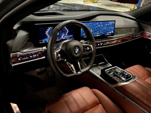Certified 2025 BMW 760i xDrive 760i xDrive w/ Executive Package image 16