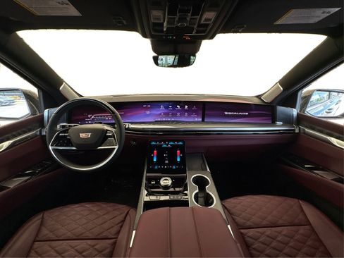New 2026 Cadillac Escalade Luxury w/ LPO, Radiant Package AWD/4WD image 24