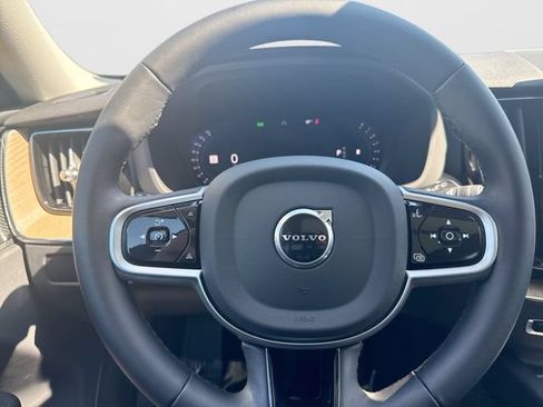 Certified 2026 Volvo XC60 B5 Plus AWD/4WD image 14