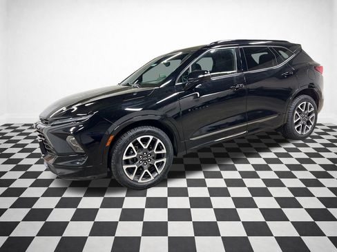 Certified 2024 Chevrolet Blazer RS w/ Driver Confidence II Package AWD/4WD image 5