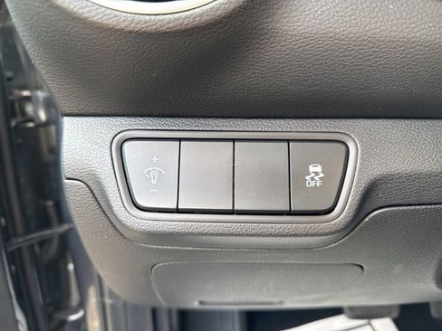 Used 2023 Kia Forte LXS image 17