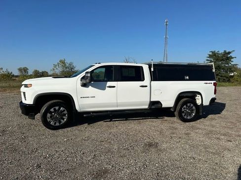 Used 2021 Chevrolet Silverado 2500 Custom w/ Custom Convenience Package image 4