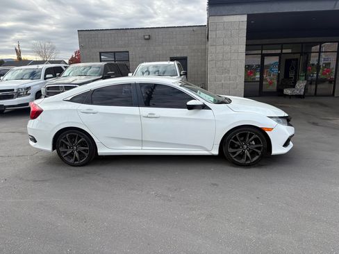 Used 2020 Honda Civic Sport image 4