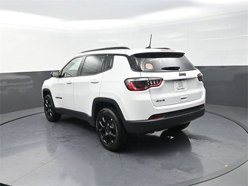 New 2026 Jeep Compass Latitude image 5