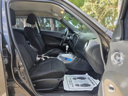 Used 2013 Nissan Juke S FWD image 27