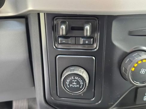 New 2026 Ford F250 XL w/ XL Chrome Package image 23