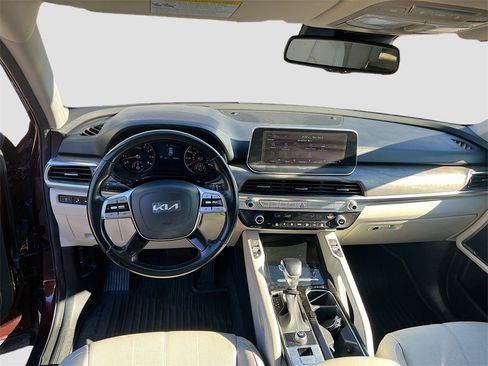Used 2022 Kia Telluride EX w/ EX Premium Package image 23