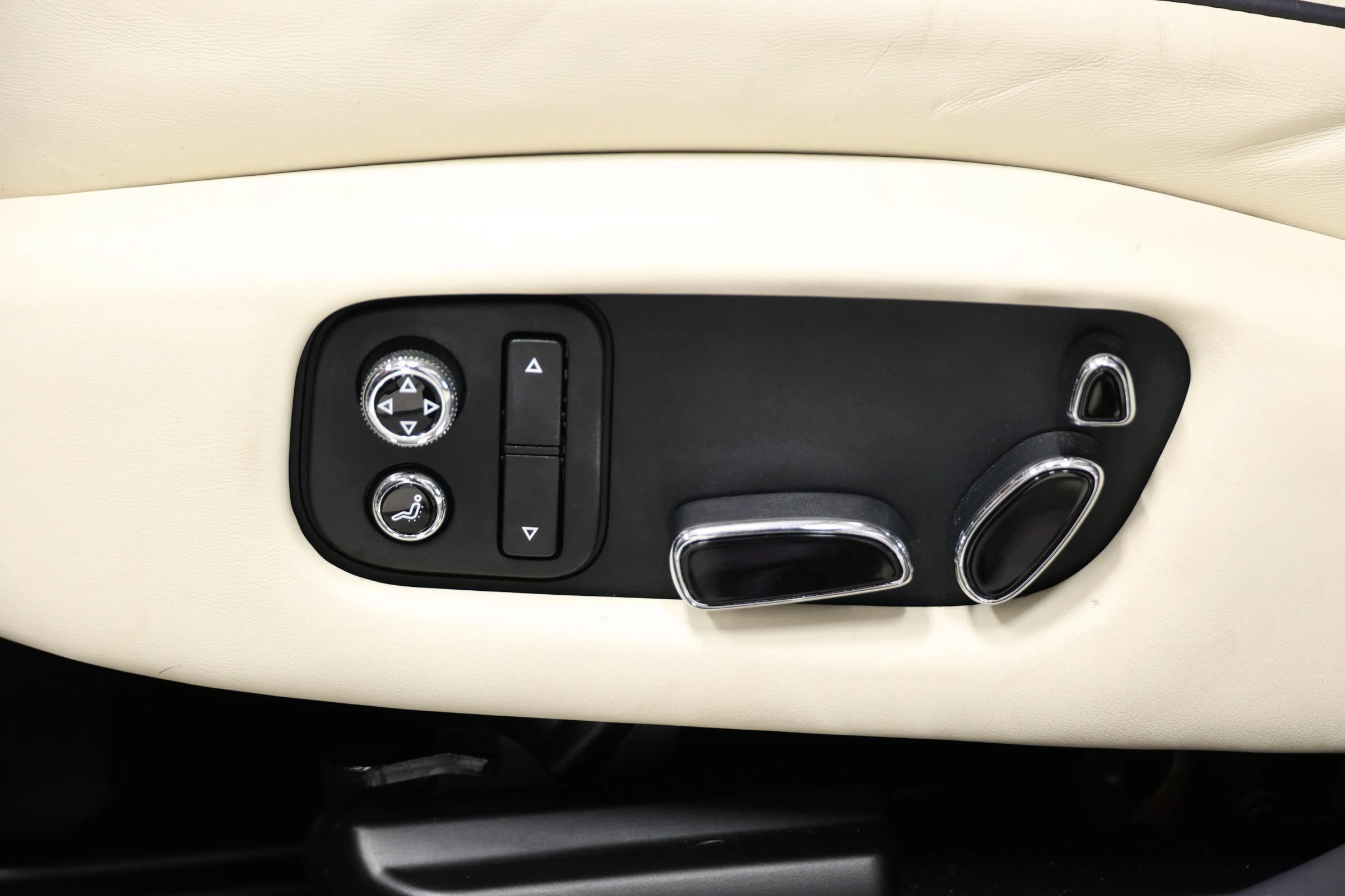 Used 2017 Bentley Mulsanne RWD image 21